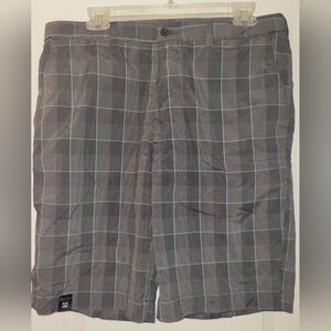 PGA Tour Golf Shorts Men's Size 32 NWT